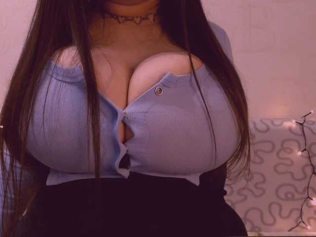 juliajam1's BongaCams show and profile