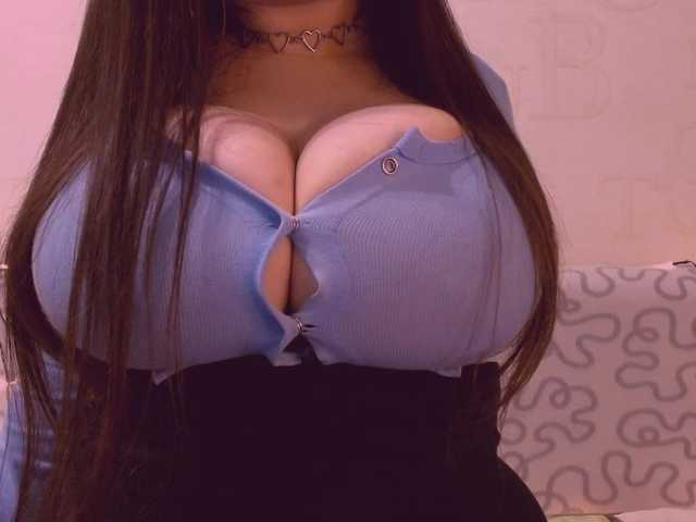 juliajam1's BongaCams show and profile