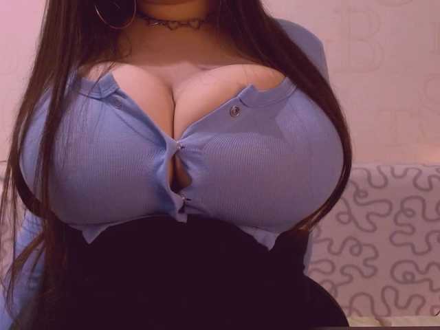 juliajam1's BongaCams show and profile