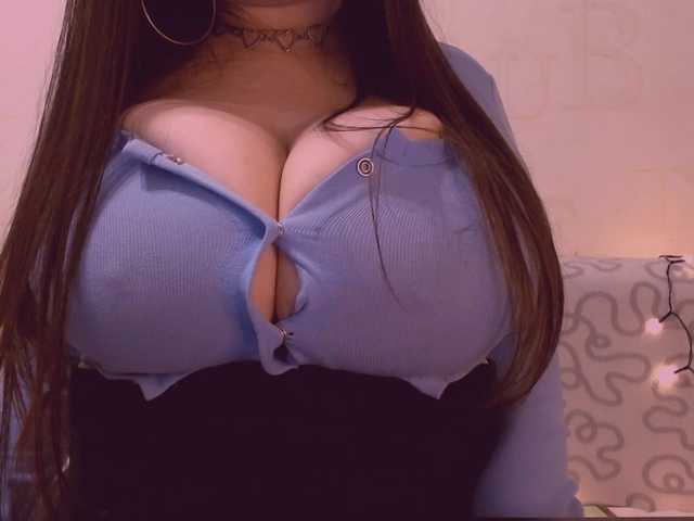 juliajam1's BongaCams show and profile