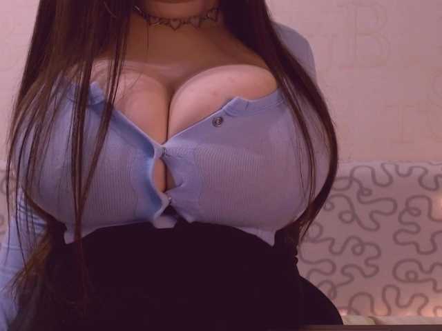 juliajam1's BongaCams show and profile