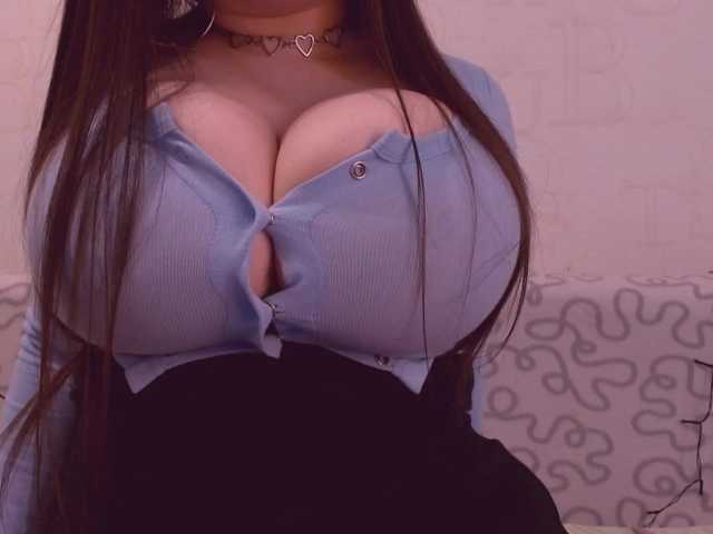 juliajam1's BongaCams show and profile