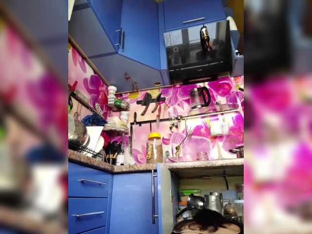 MS-86's BongaCams show and profile