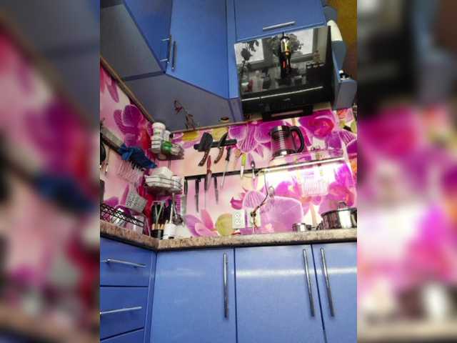 MS-86's BongaCams show and profile