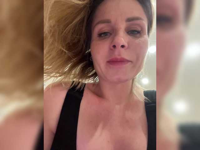 -x777x-'s BongaCams show and profile