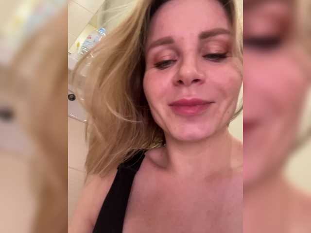 -x777x-'s BongaCams show and profile