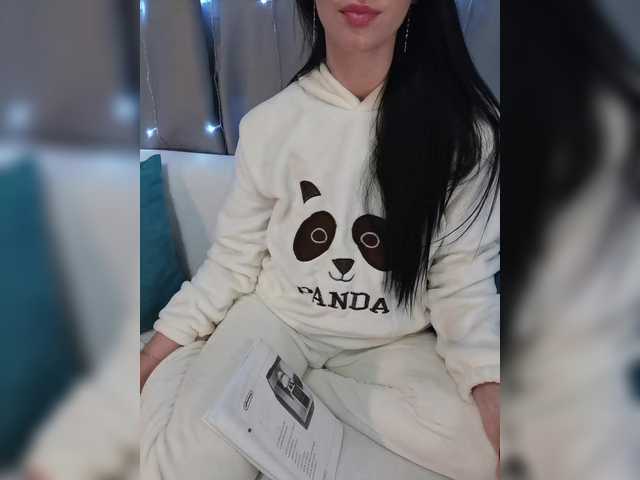 Ksenia7723's BongaCams show and profile