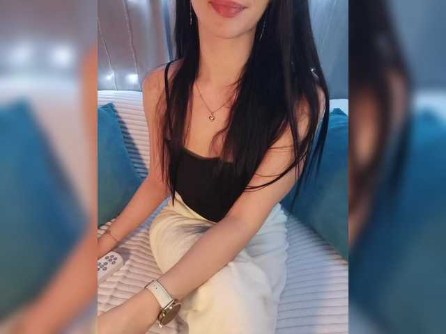 Ksenia7723's BongaCams show and profile