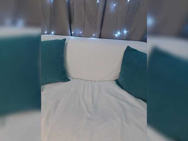 Ksenia7723's BongaCams show and profile