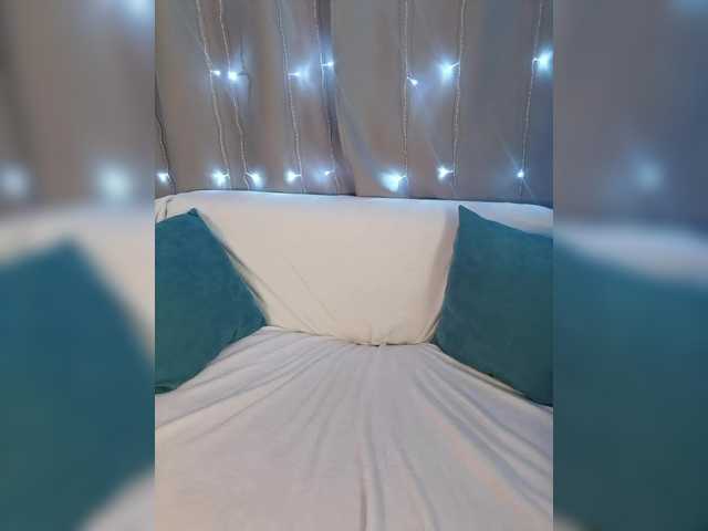 Ksenia7723's BongaCams show and profile