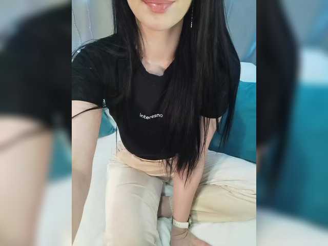 Ksenia7723's BongaCams show and profile