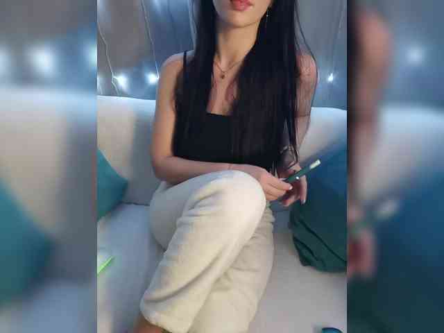 Ksenia7723 Live Webcam on BongaCams