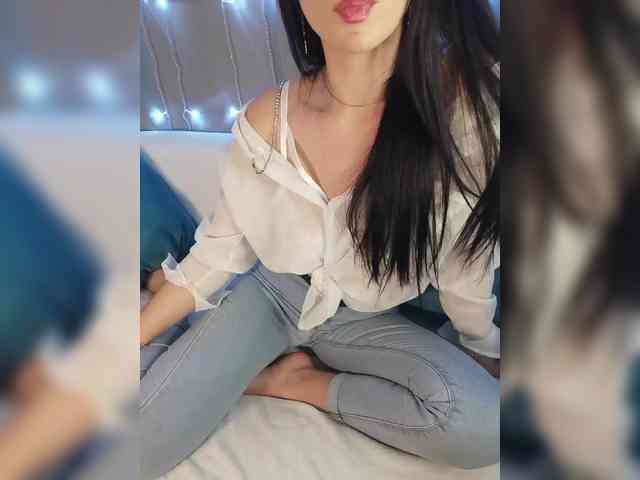 Ksenia7723 Live Webcam on BongaCams