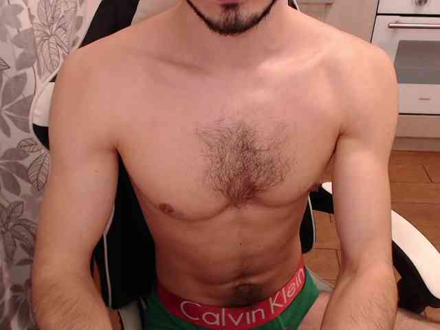 Mandarin4ks Live Webcam on BongaCams