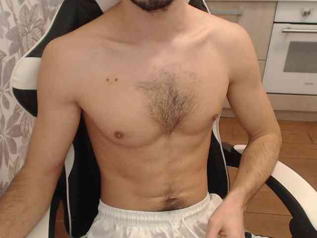 Mandarin4ks Live Webcam on BongaCams