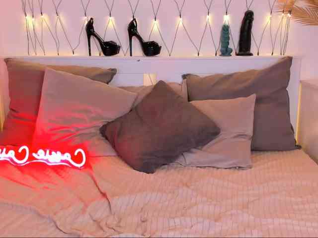 LillianShineX webcam