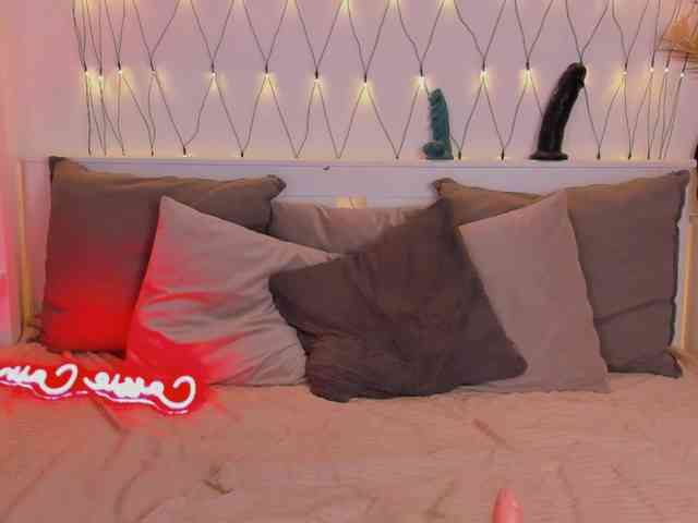 LillianShineX webcam