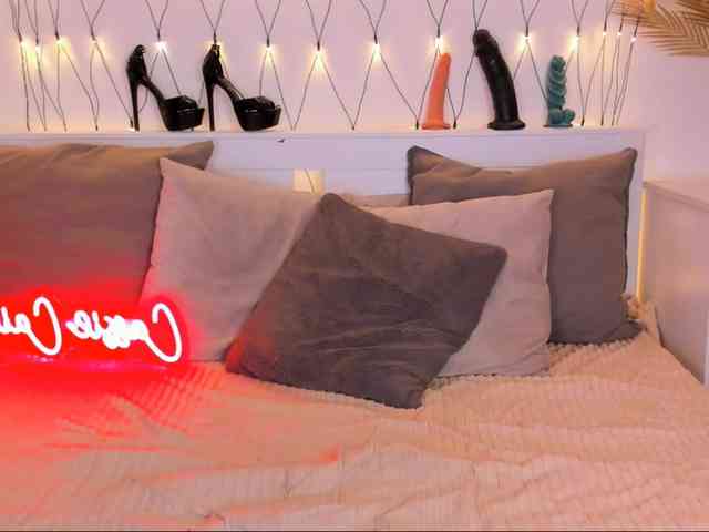 LillianShineX webcam