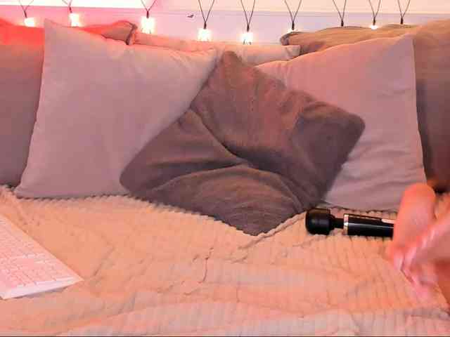 LillianShineX webcam