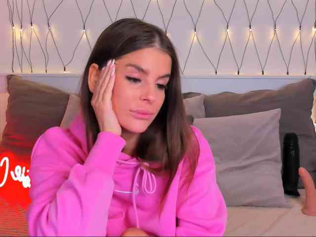 LillianShineX webcam