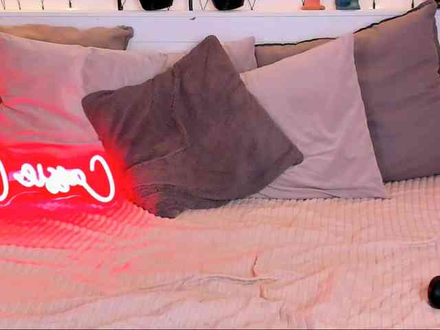 LillianShineX webcam