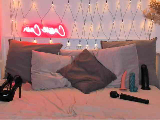 LillianShineX webcam