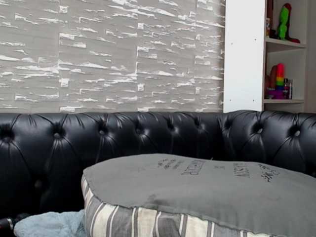 AmelieandRoss from BongaCams