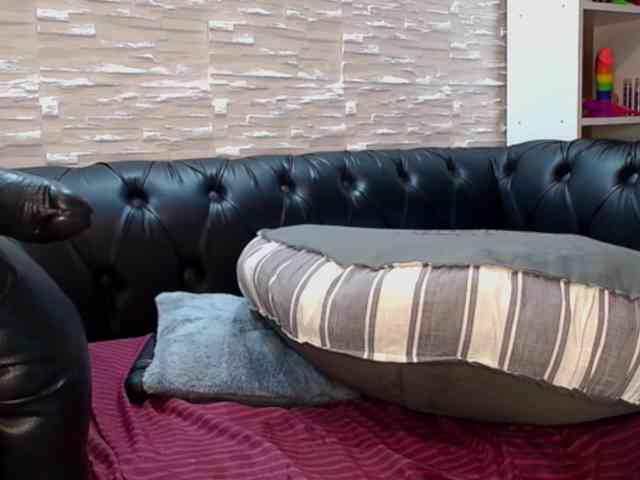 CreampiEnacia webcam