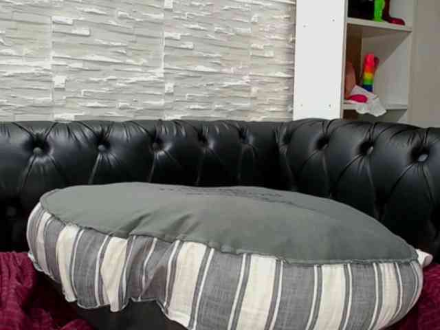 CreampiEnacia webcam