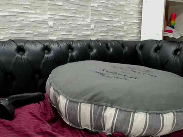 CreampiEnacia webcam