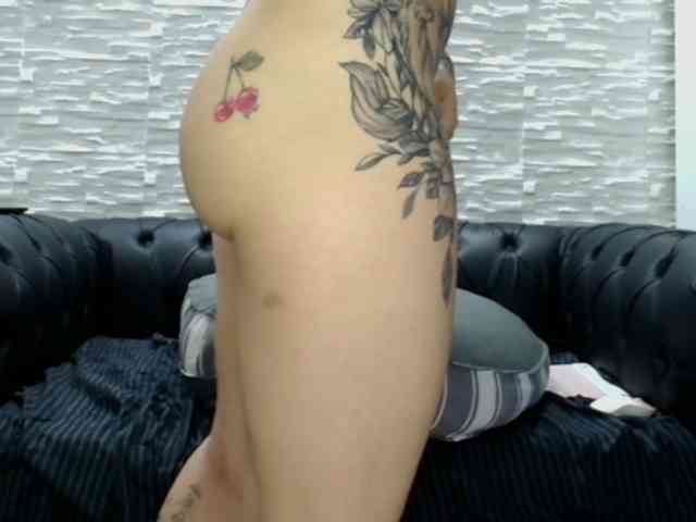 CreampiEnacia webcam