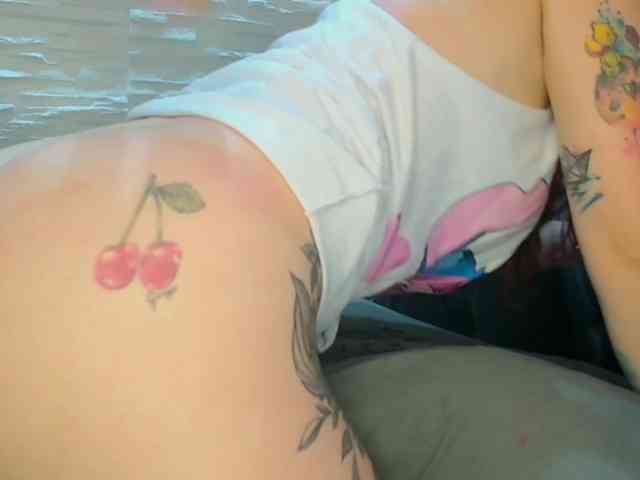 CreampiEnacia webcam