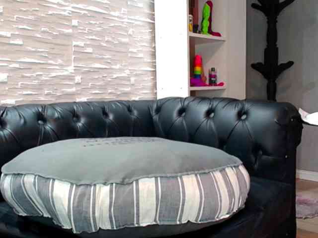 CreampiEnacia webcam