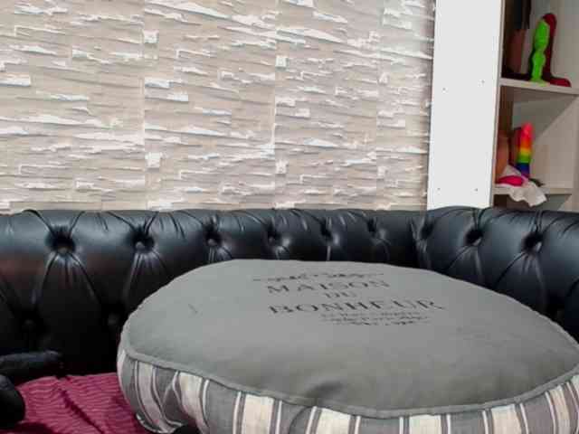 CreampiEnacia webcam