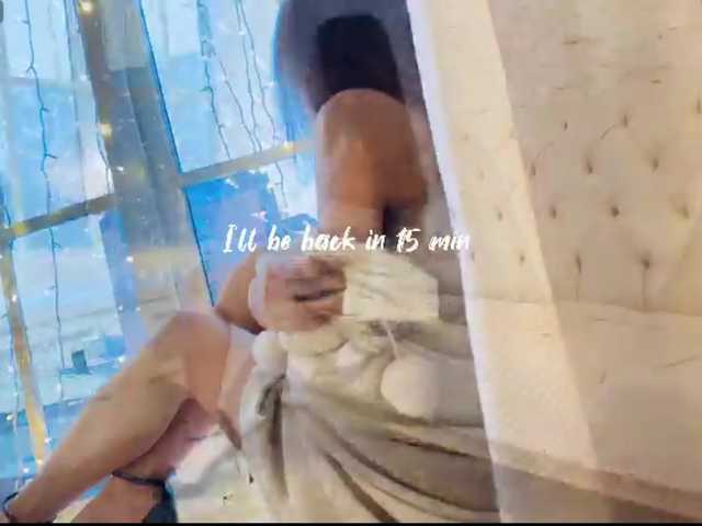 firstMaja's BongaCams show and profile