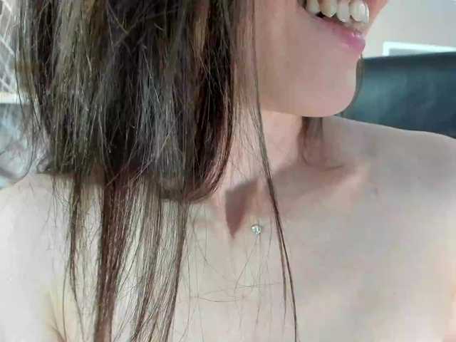 firstMaja's BongaCams show and profile