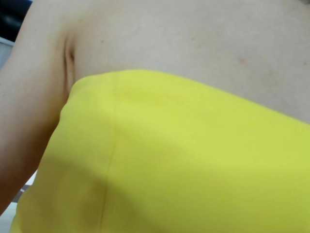 firstMaja's BongaCams show and profile