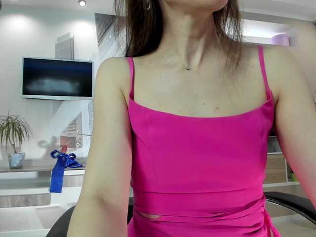 firstMaja's BongaCams show and profile