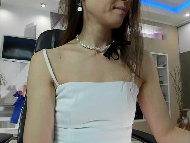 firstMaja's BongaCams show and profile