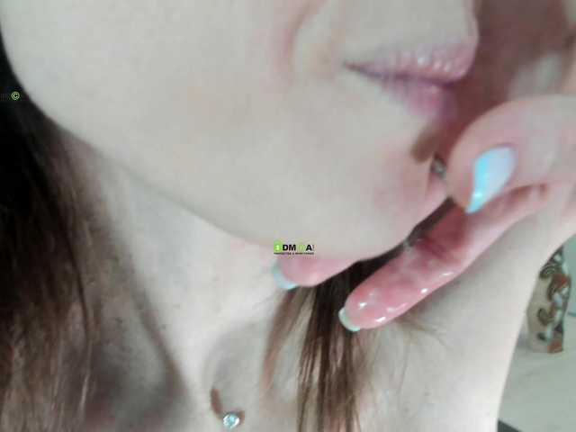 firstMaja's BongaCams show and profile