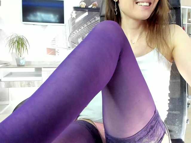 firstMaja's BongaCams show and profile