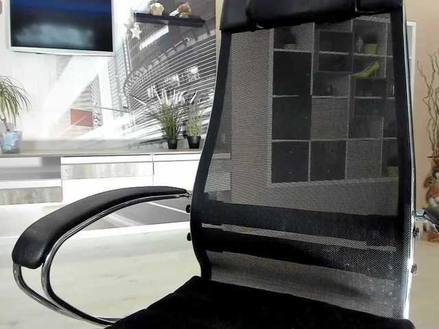 firstMaja's BongaCams show and profile