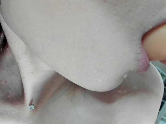 firstMaja's BongaCams show and profile