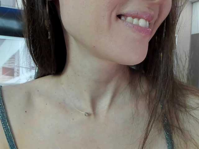 firstMaja's BongaCams show and profile