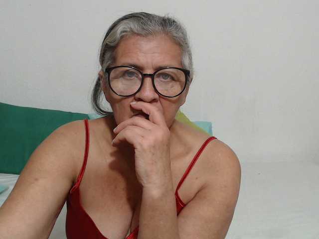 candy-mature's BongaCams show and profile