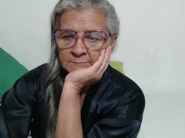 candy-mature's BongaCams show and profile