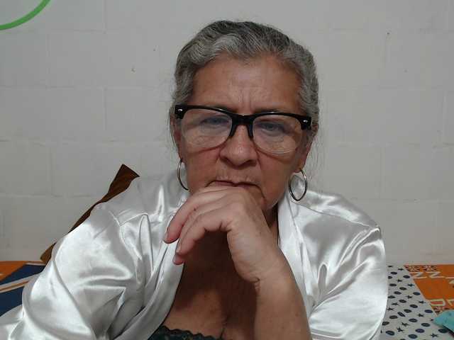 candy-mature's BongaCams show and profile
