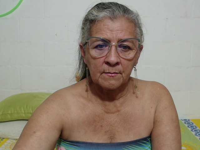 candy-mature's BongaCams show and profile