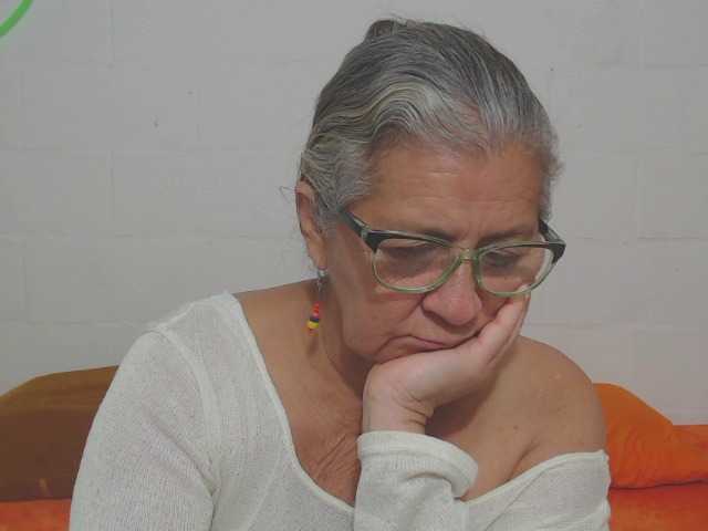 candy-mature's BongaCams show and profile