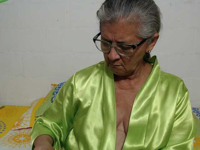 candy-mature's BongaCams show and profile